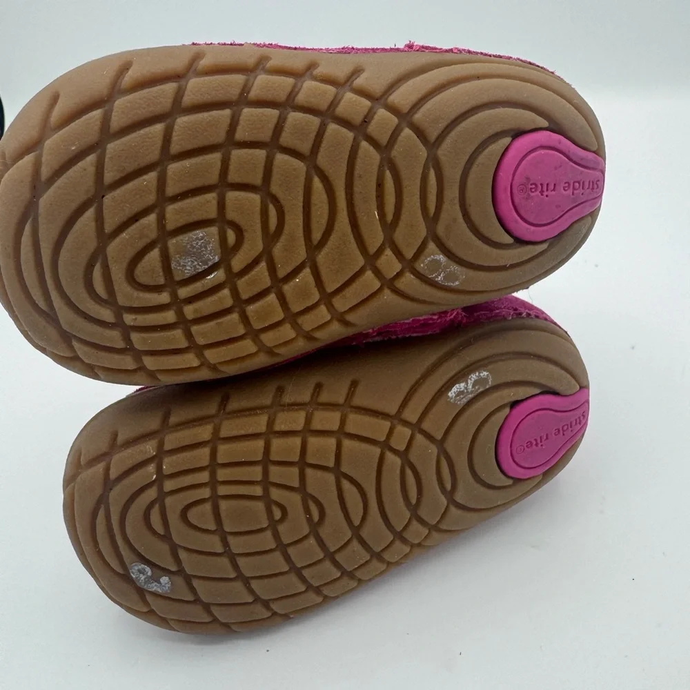 Stride Rite Infant‎ Boot, Berry Color, Size 4M Memory foam